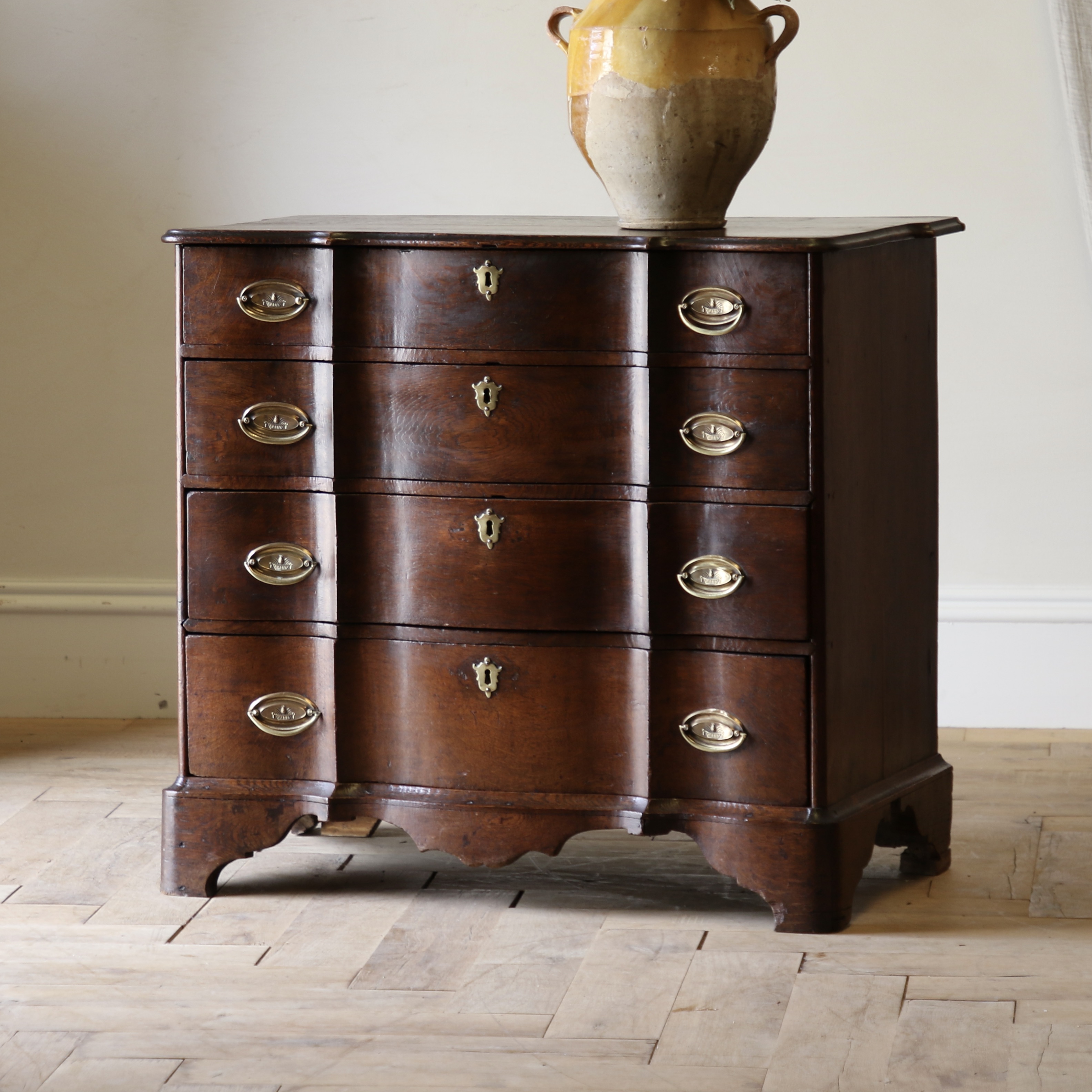 Arbalete Fronted Commode