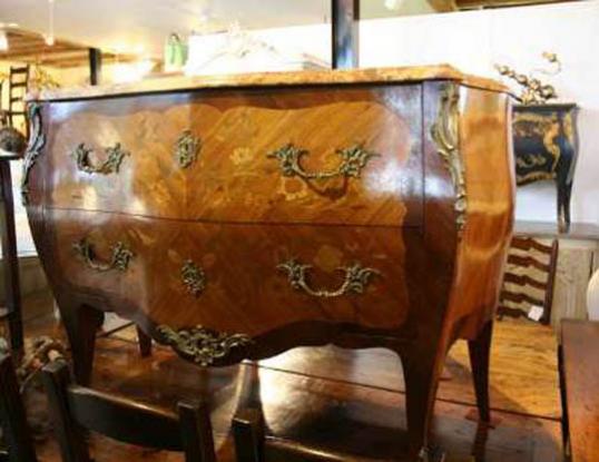 Commode French Louis XV