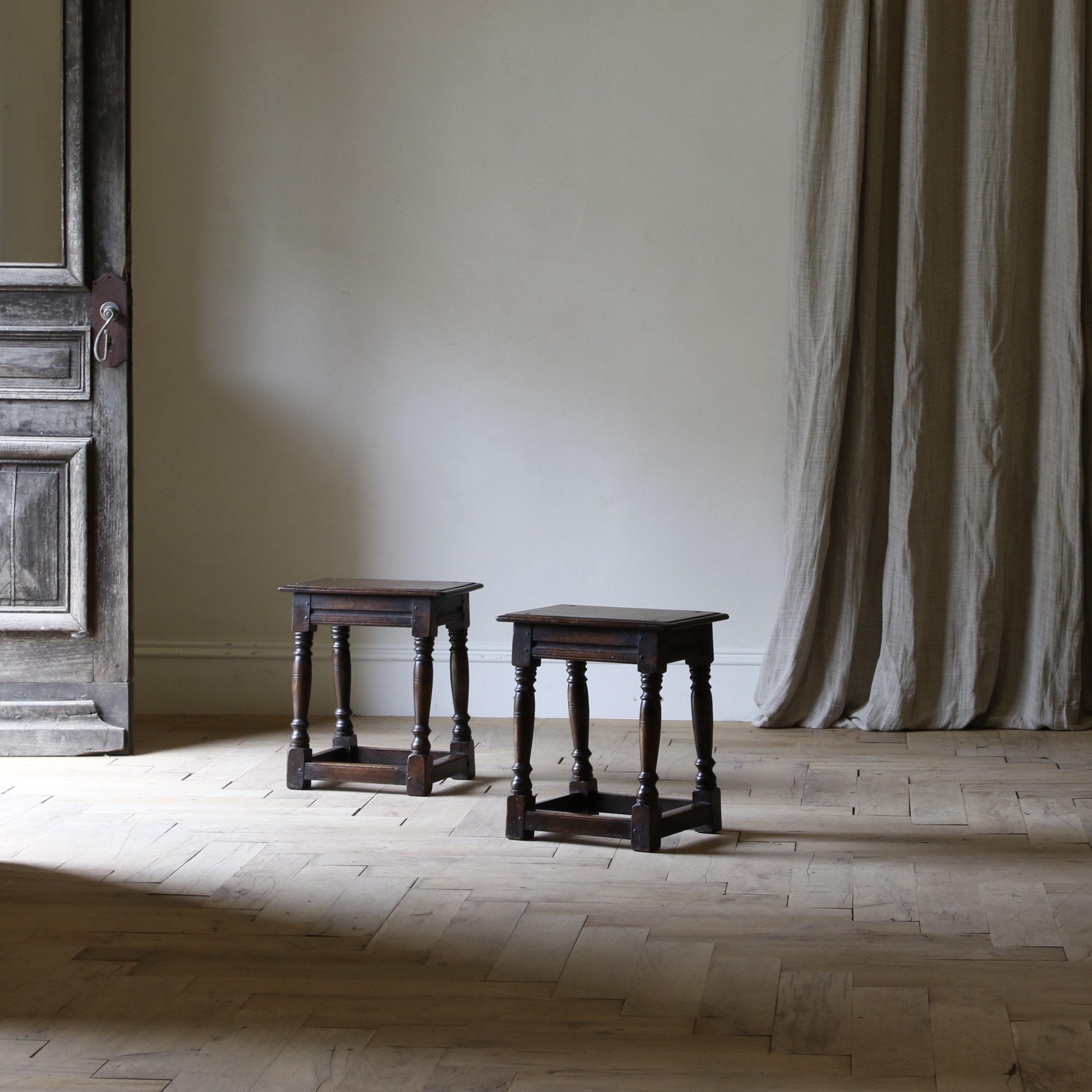 144-49 - Pair of Jointed Stools