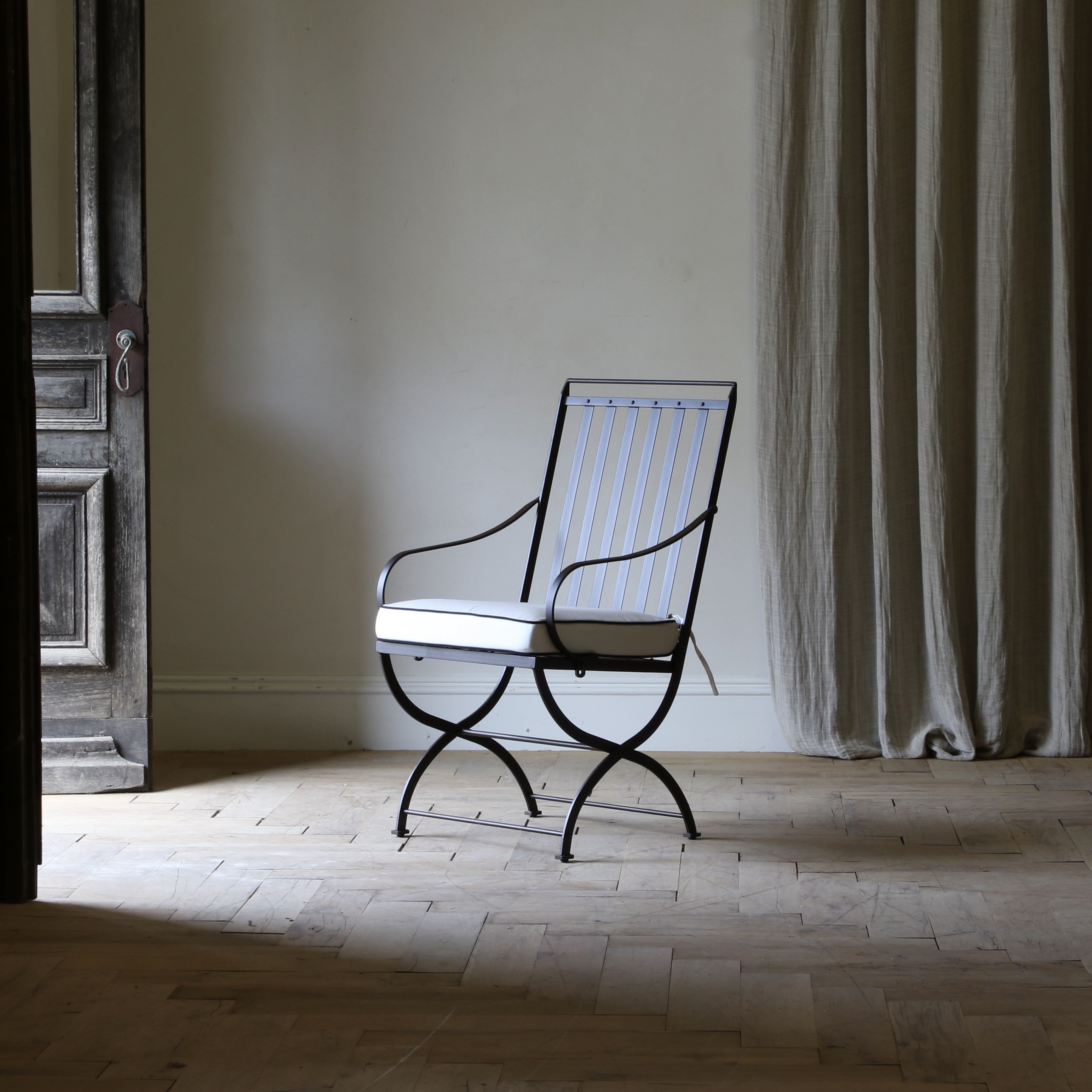 Carver Chair -Lattes- by Hervé Baume