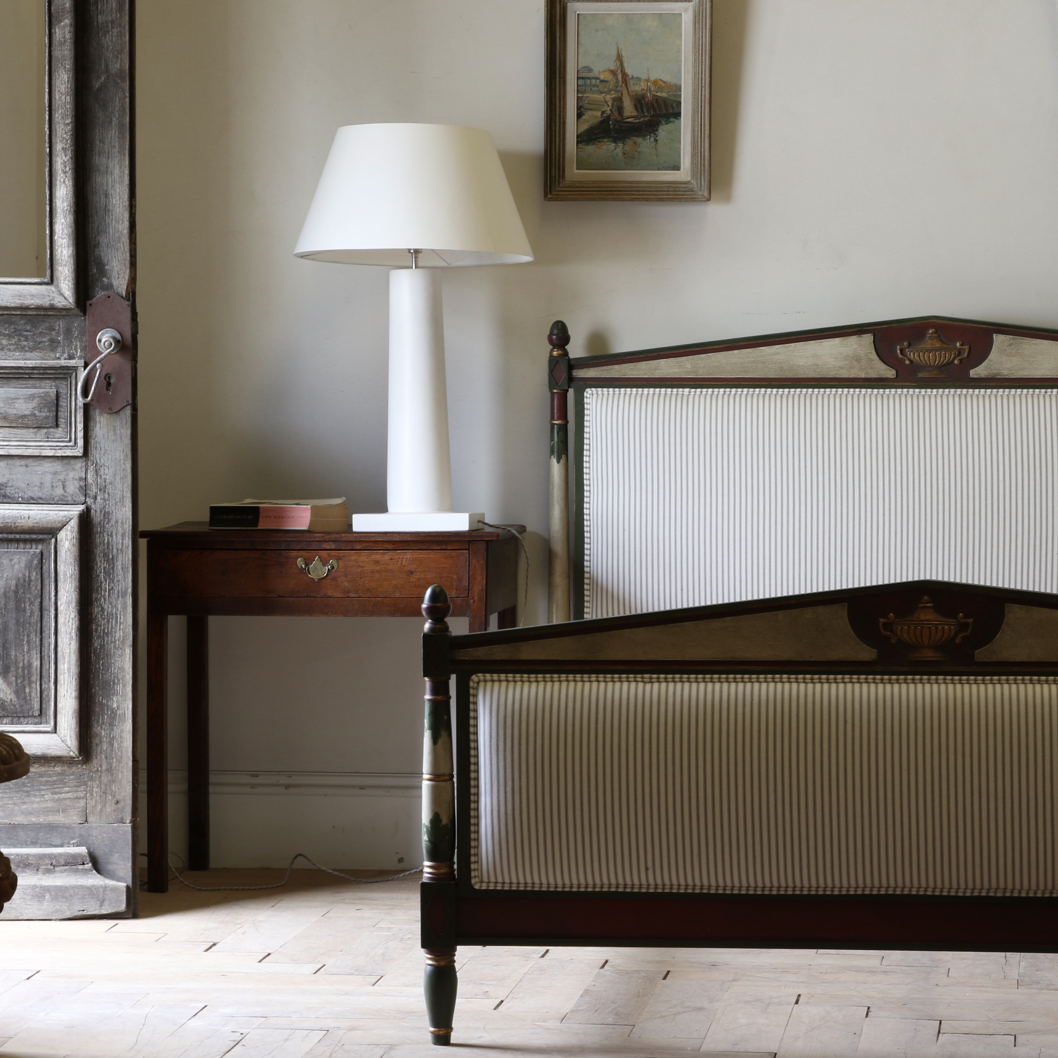 Directoire Bed // JS Editions