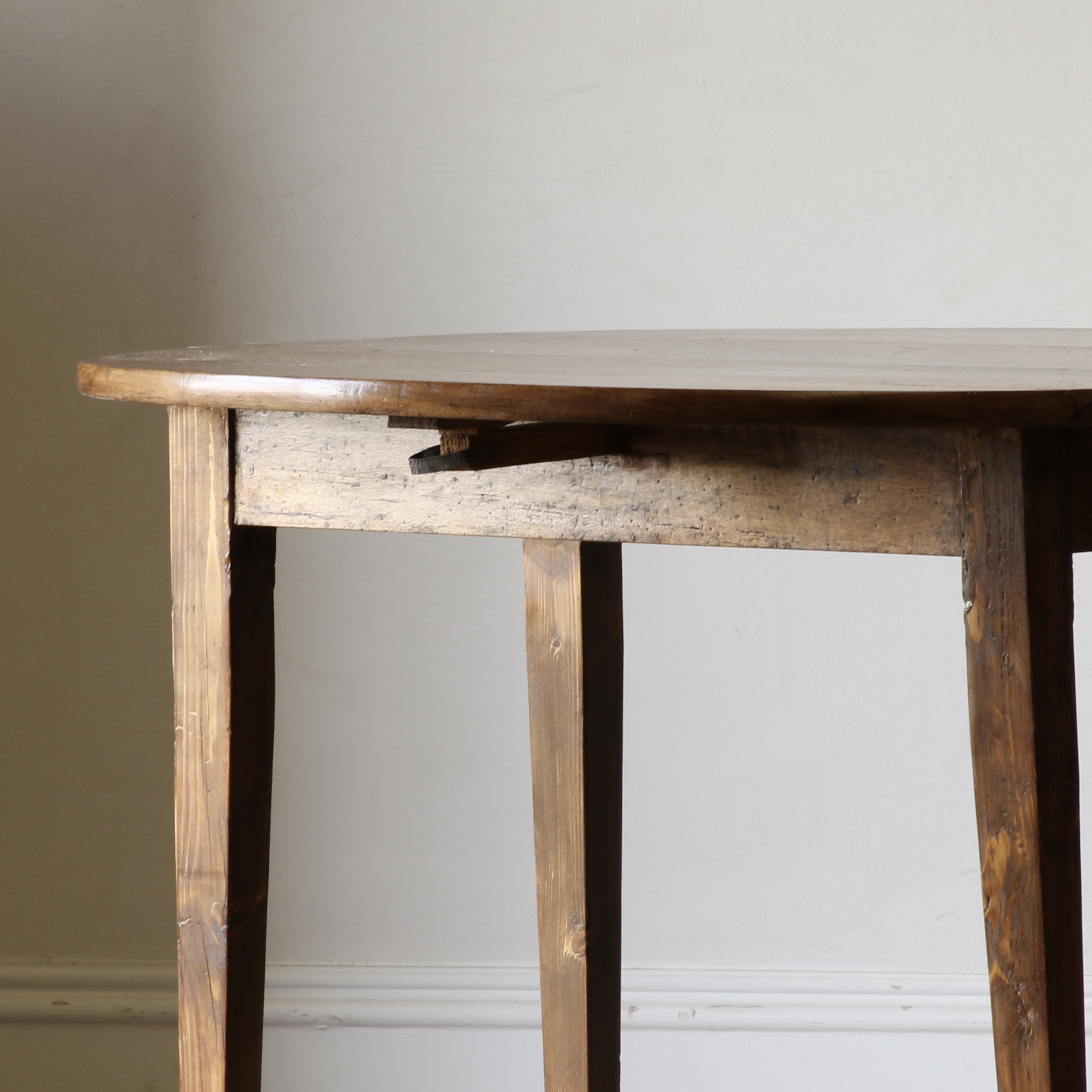 French Provincial Drop Side Dining Table