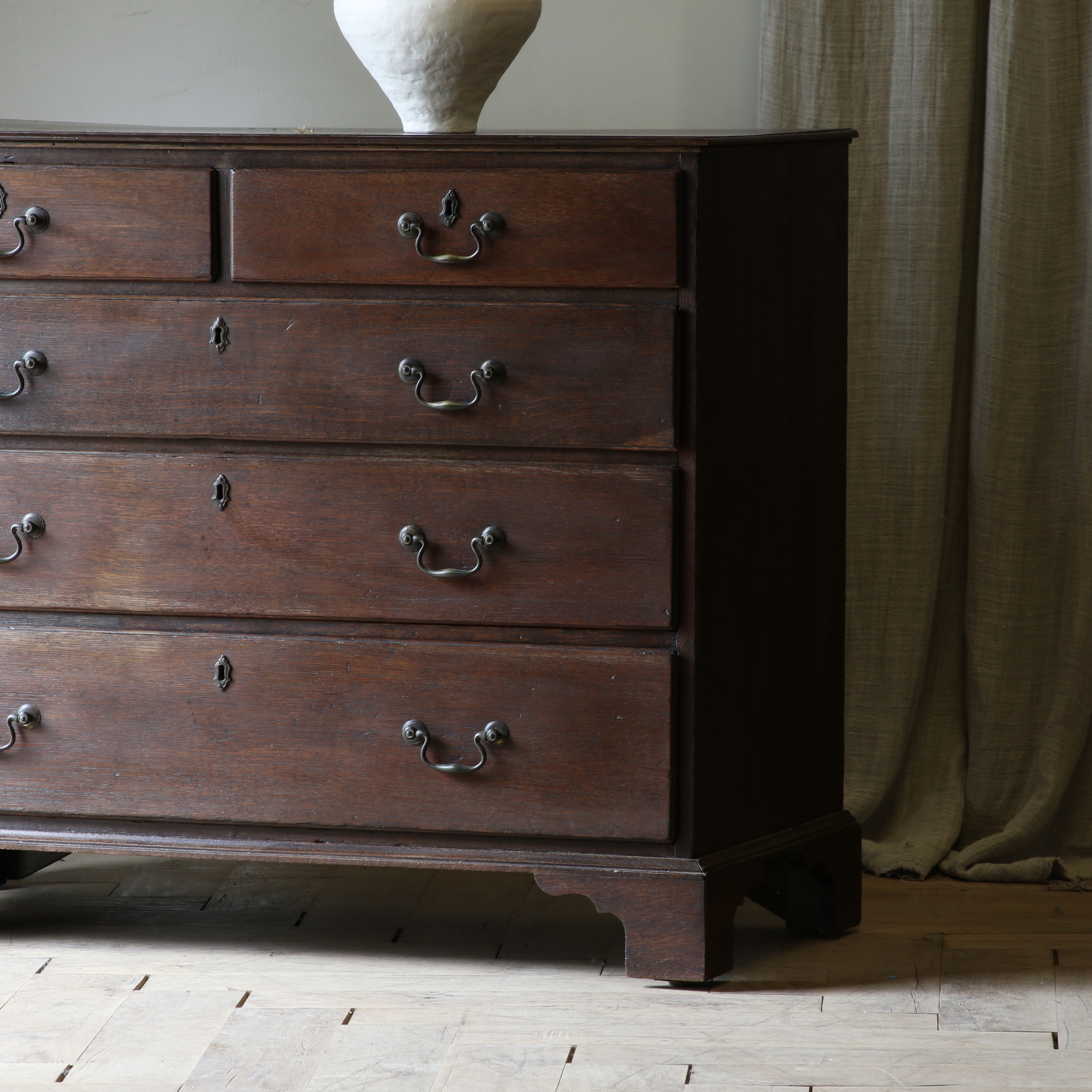 Georgian Chest of Drawers