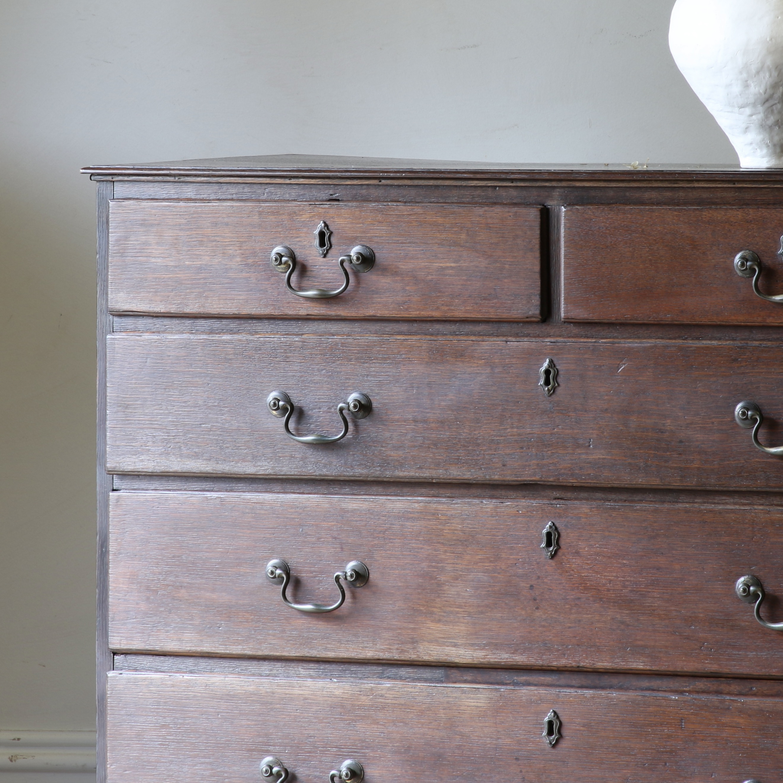 Georgian Chest of Drawers