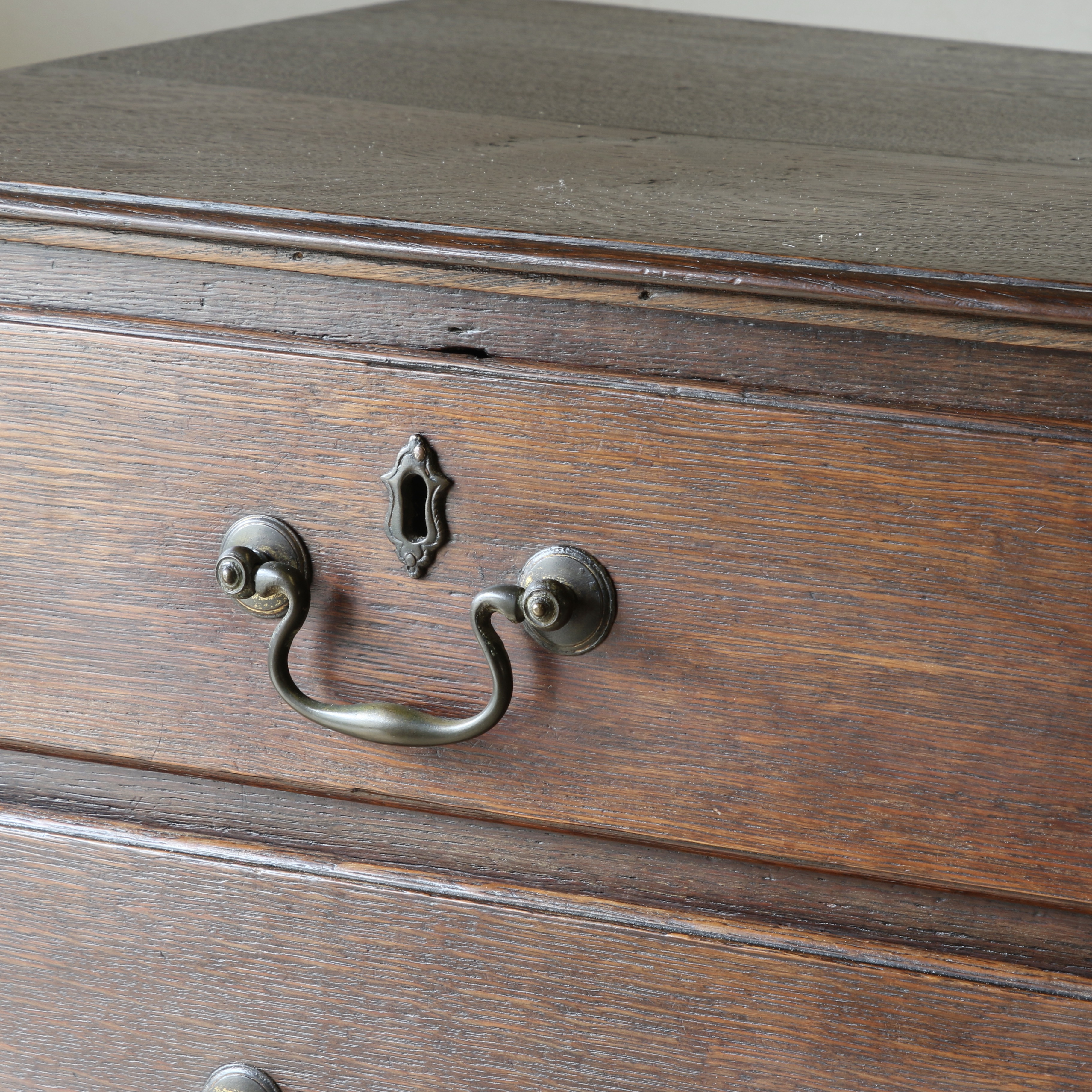 Georgian Chest of Drawers