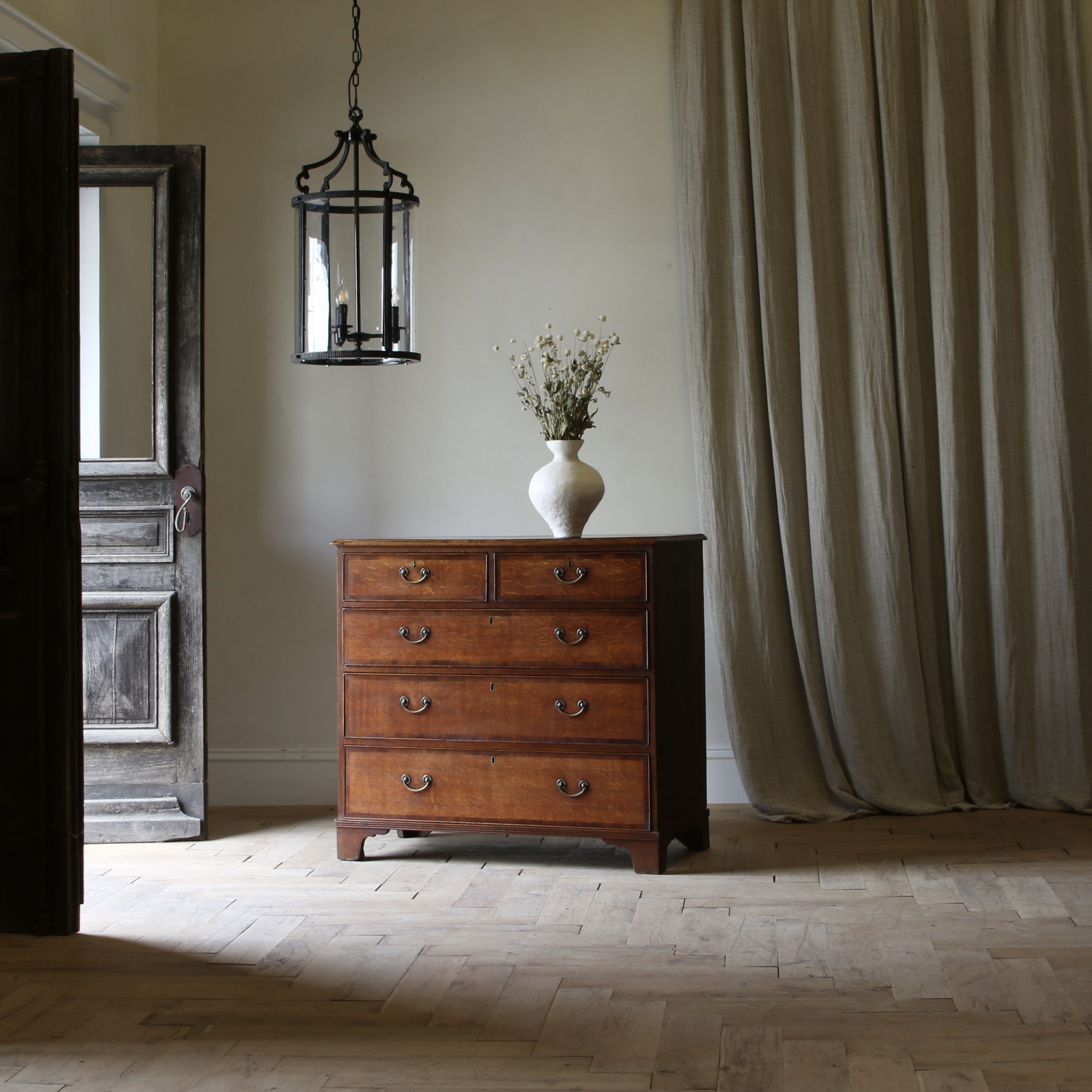 Georgian Chest of Drawers