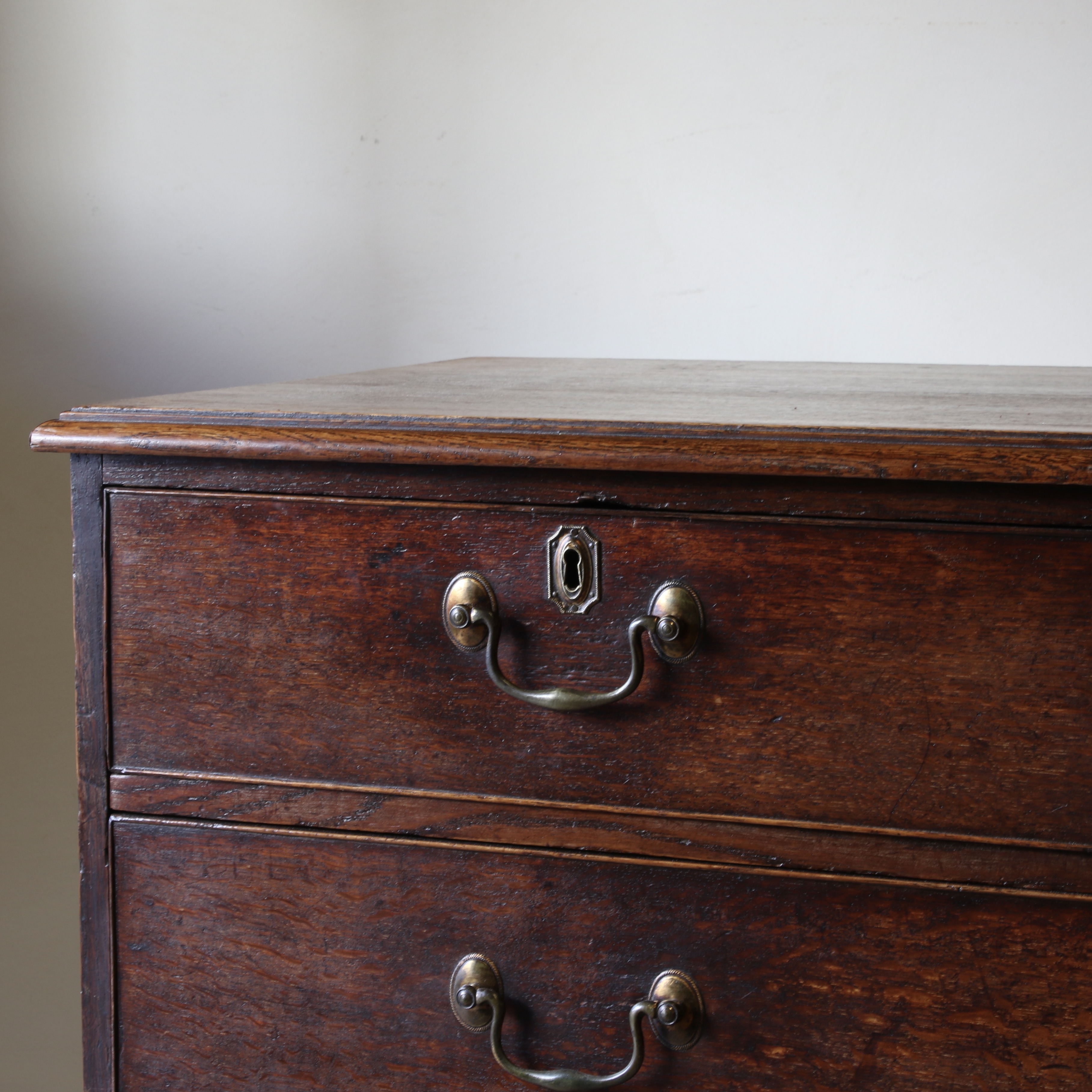 Georgian Chest of Drawers