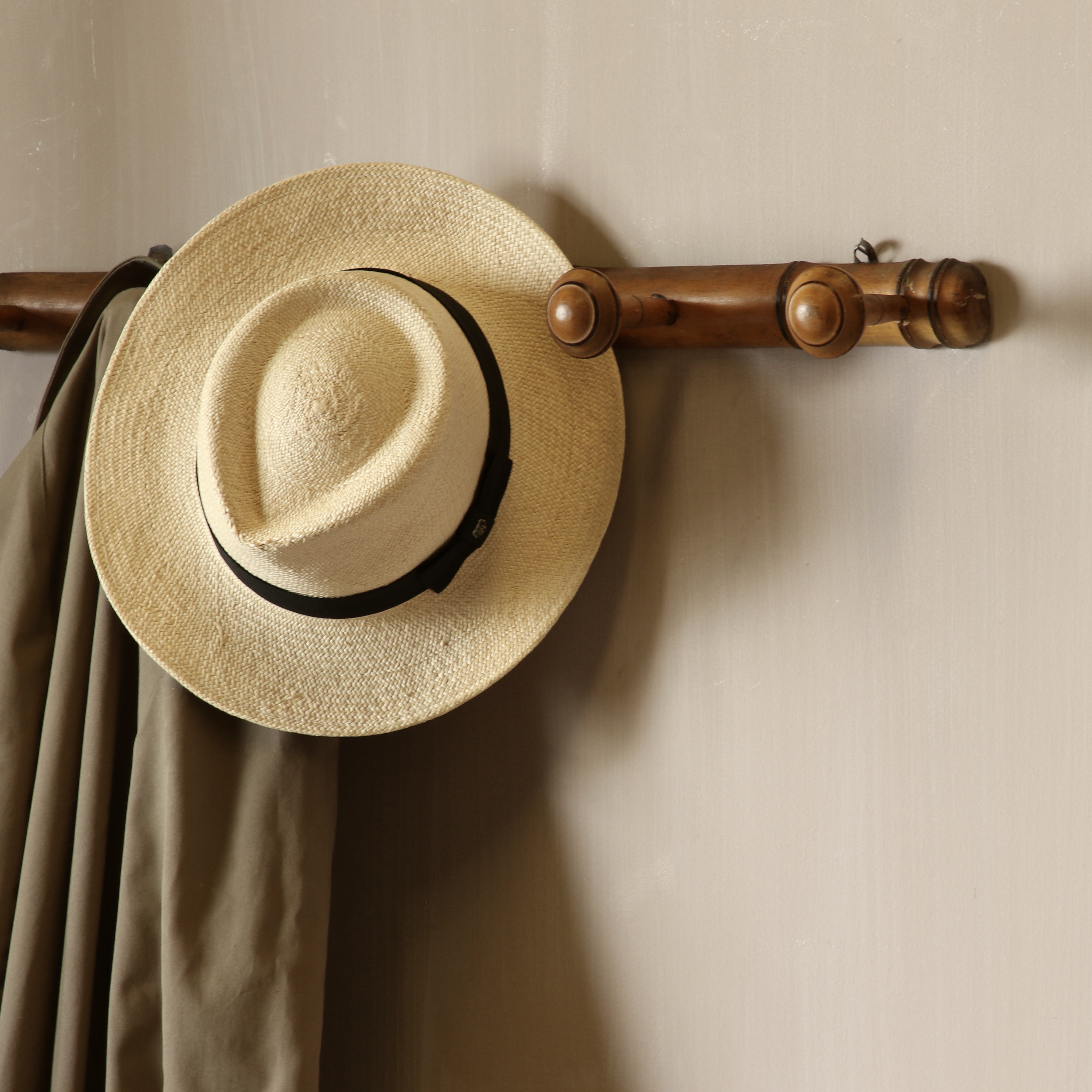 149-54 - Coat Hook // Large