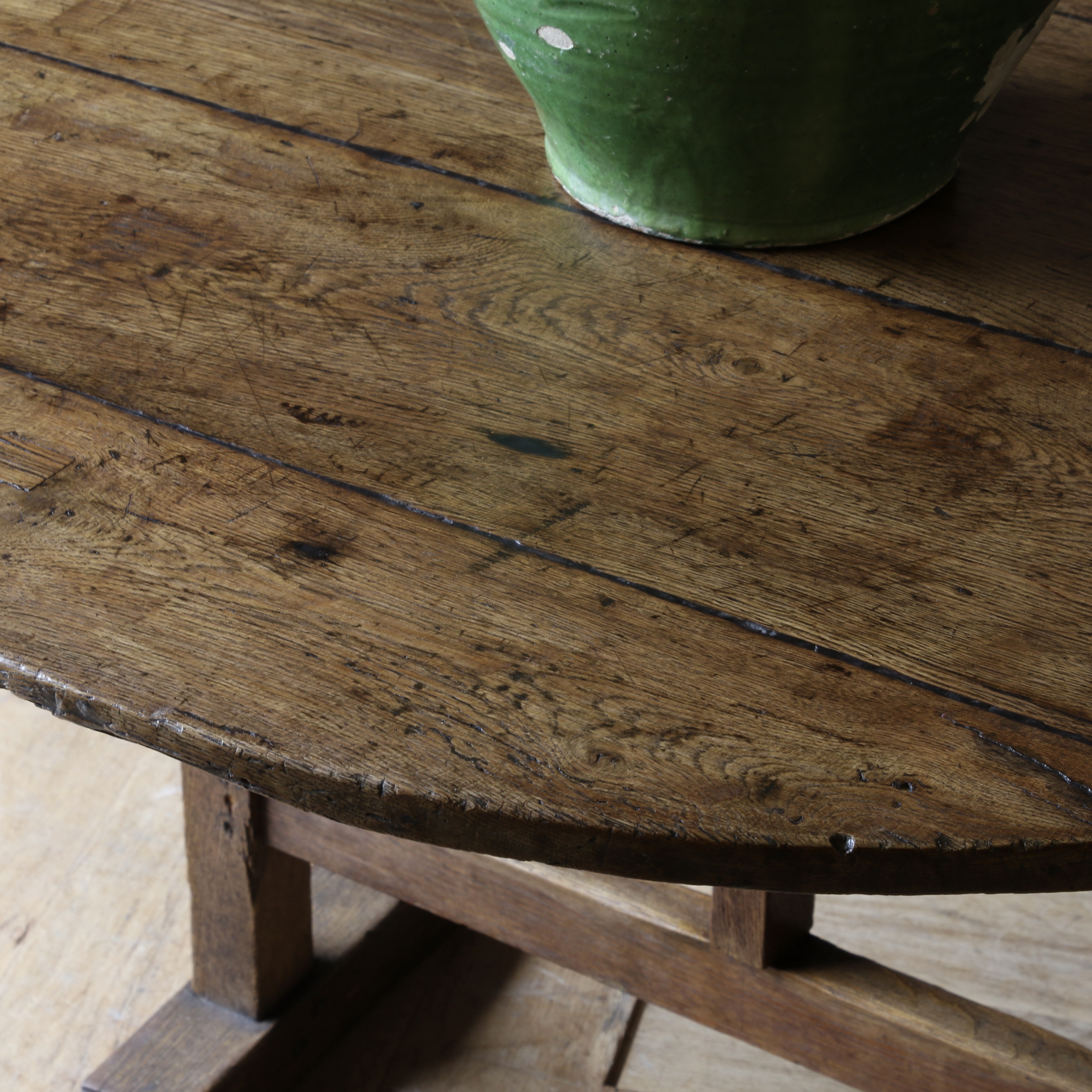 Burgundian Wine Table
