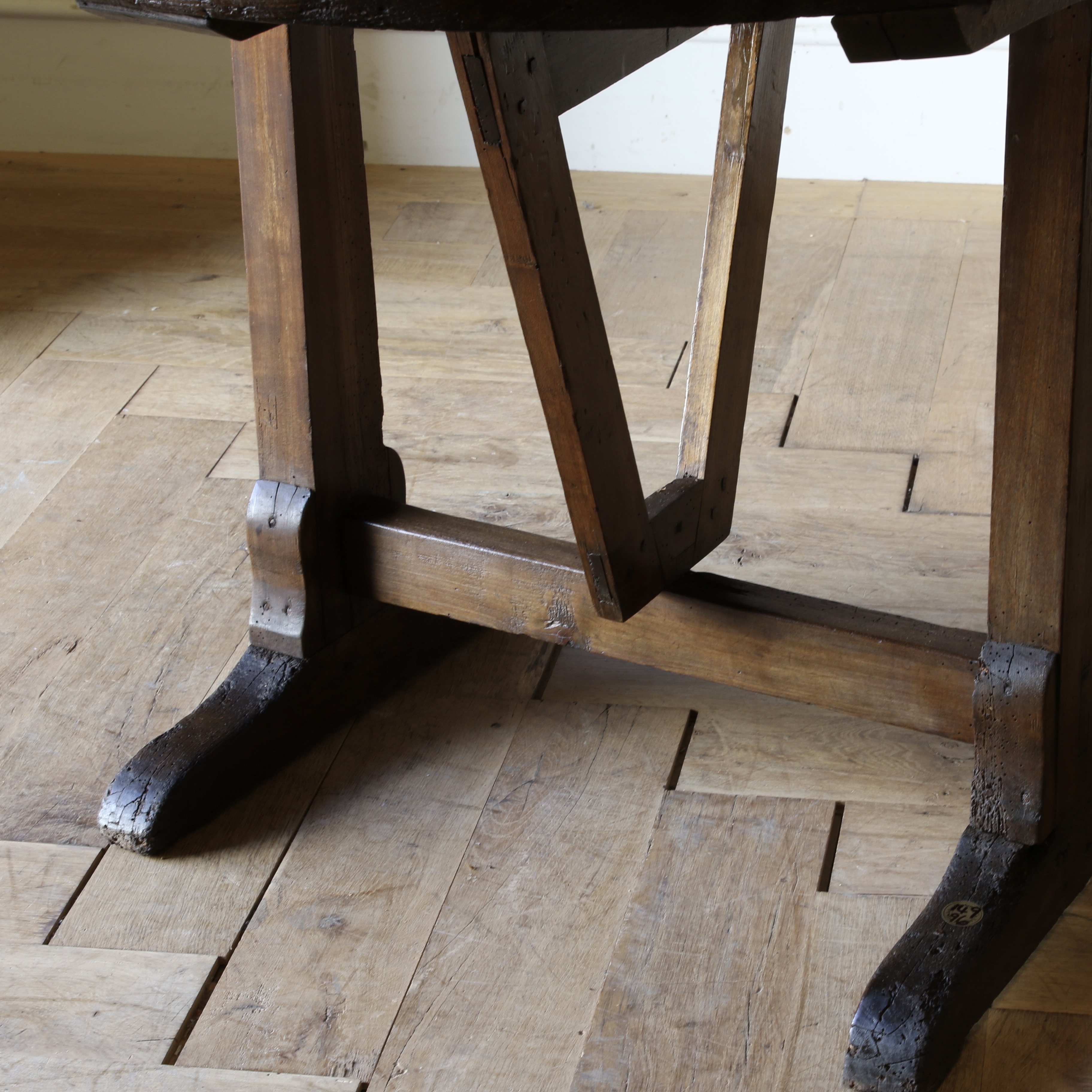 Burgundian Wine Table