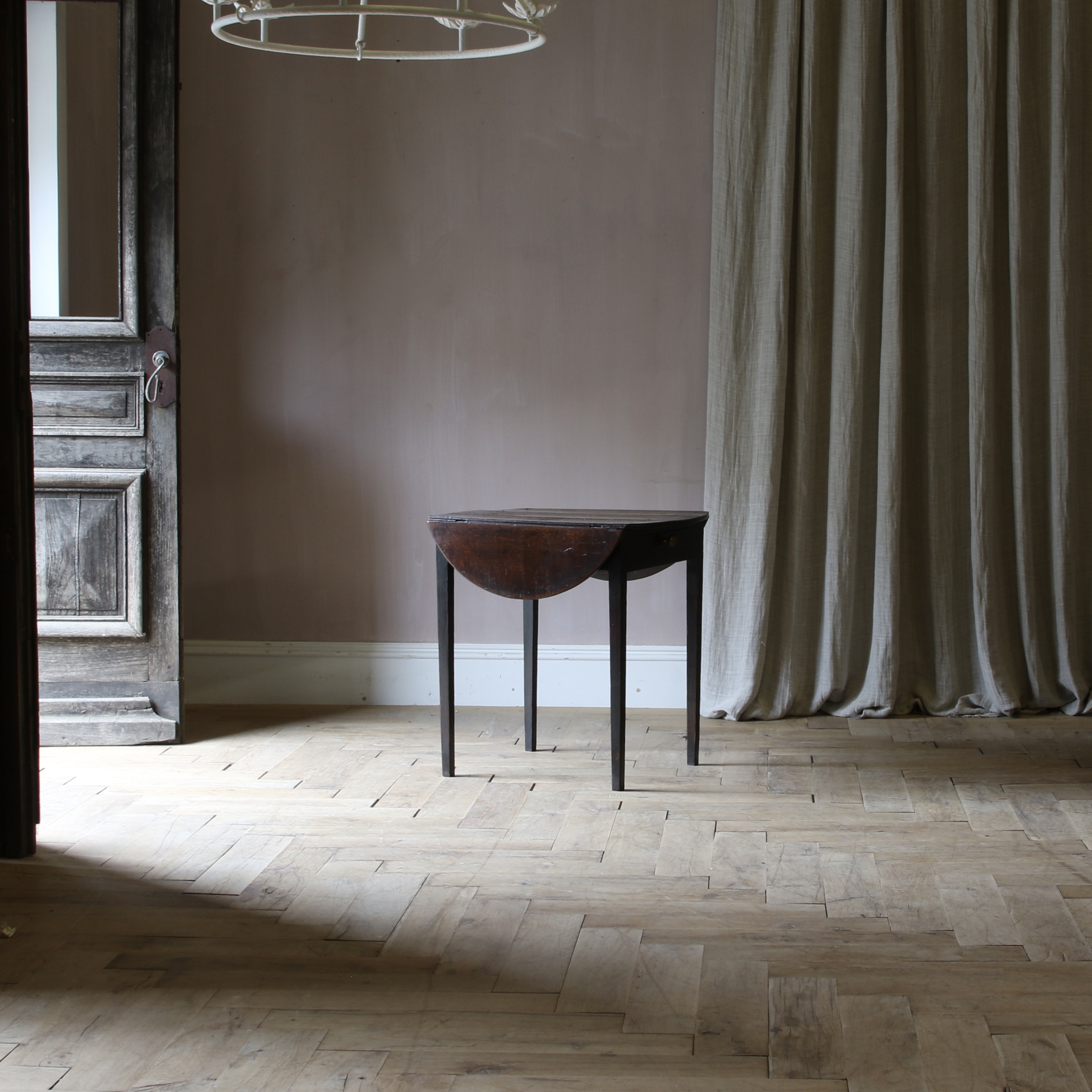 150-05 - Oval Drop Side Table