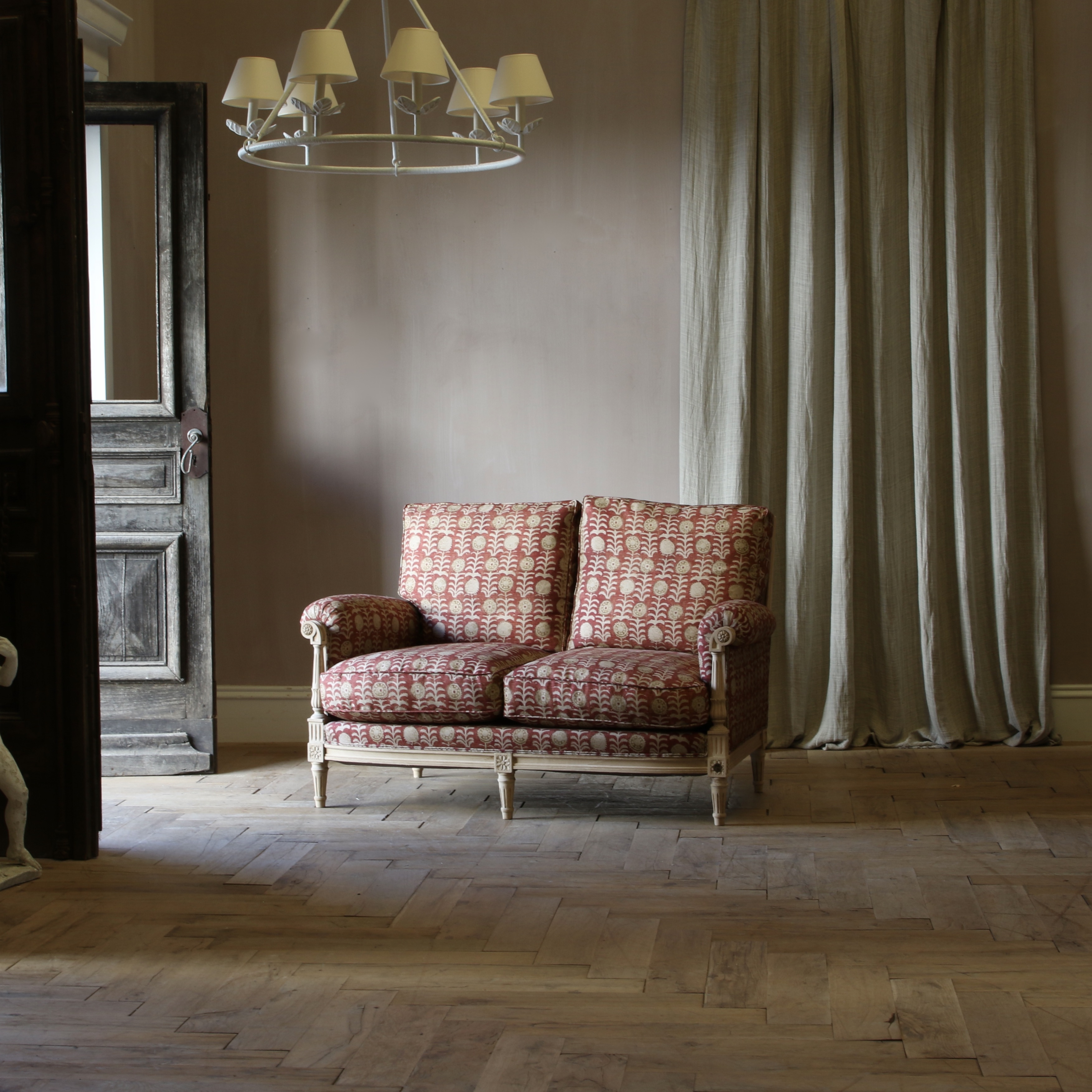 150-15 - Louis XVI Settee