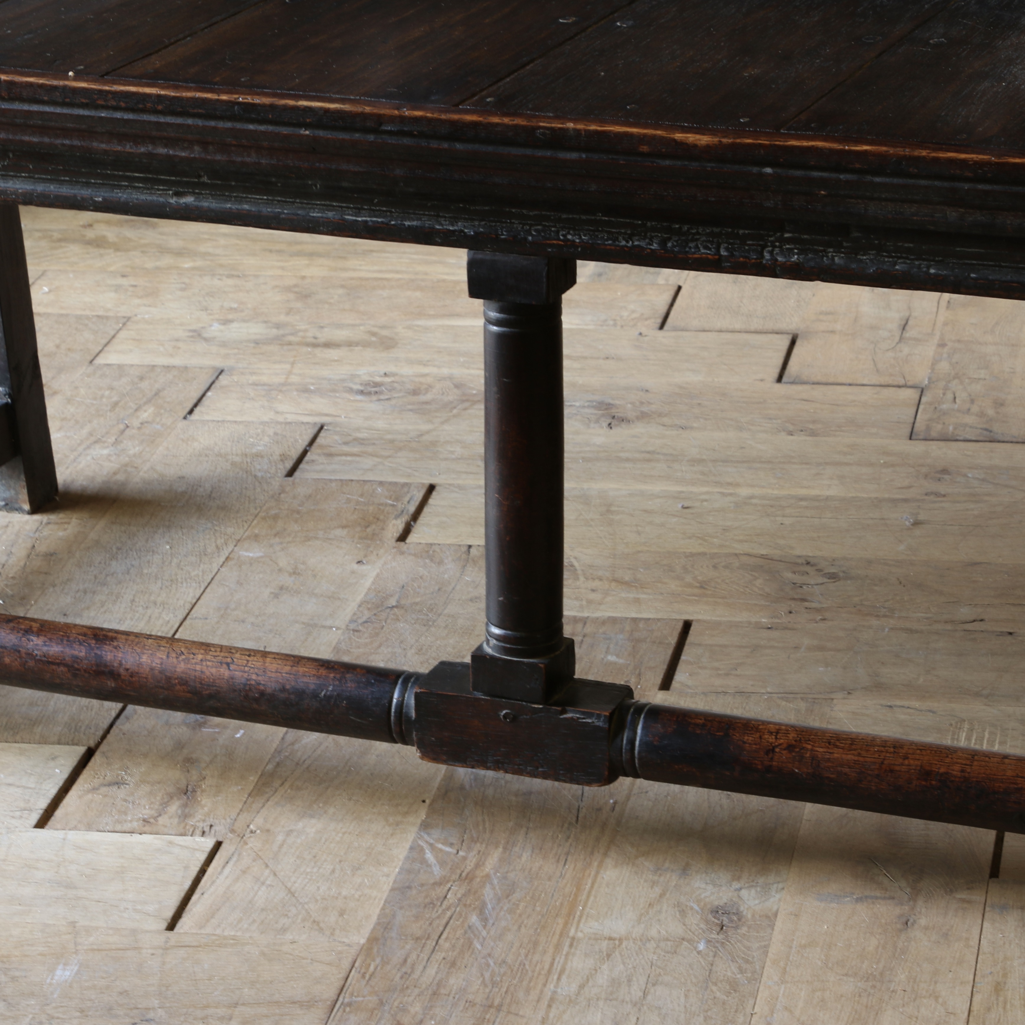 Jacobean Settle