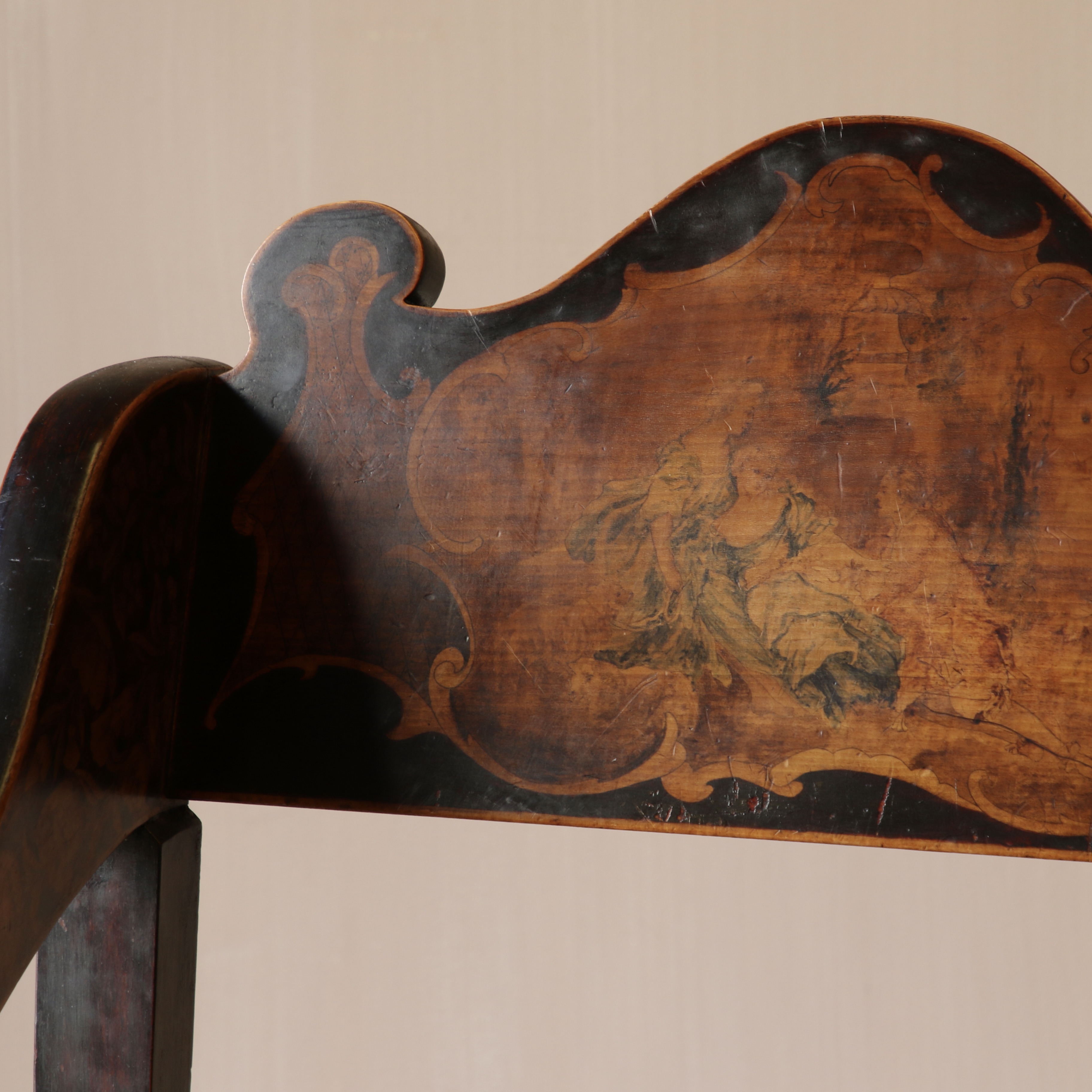 Throne Chair