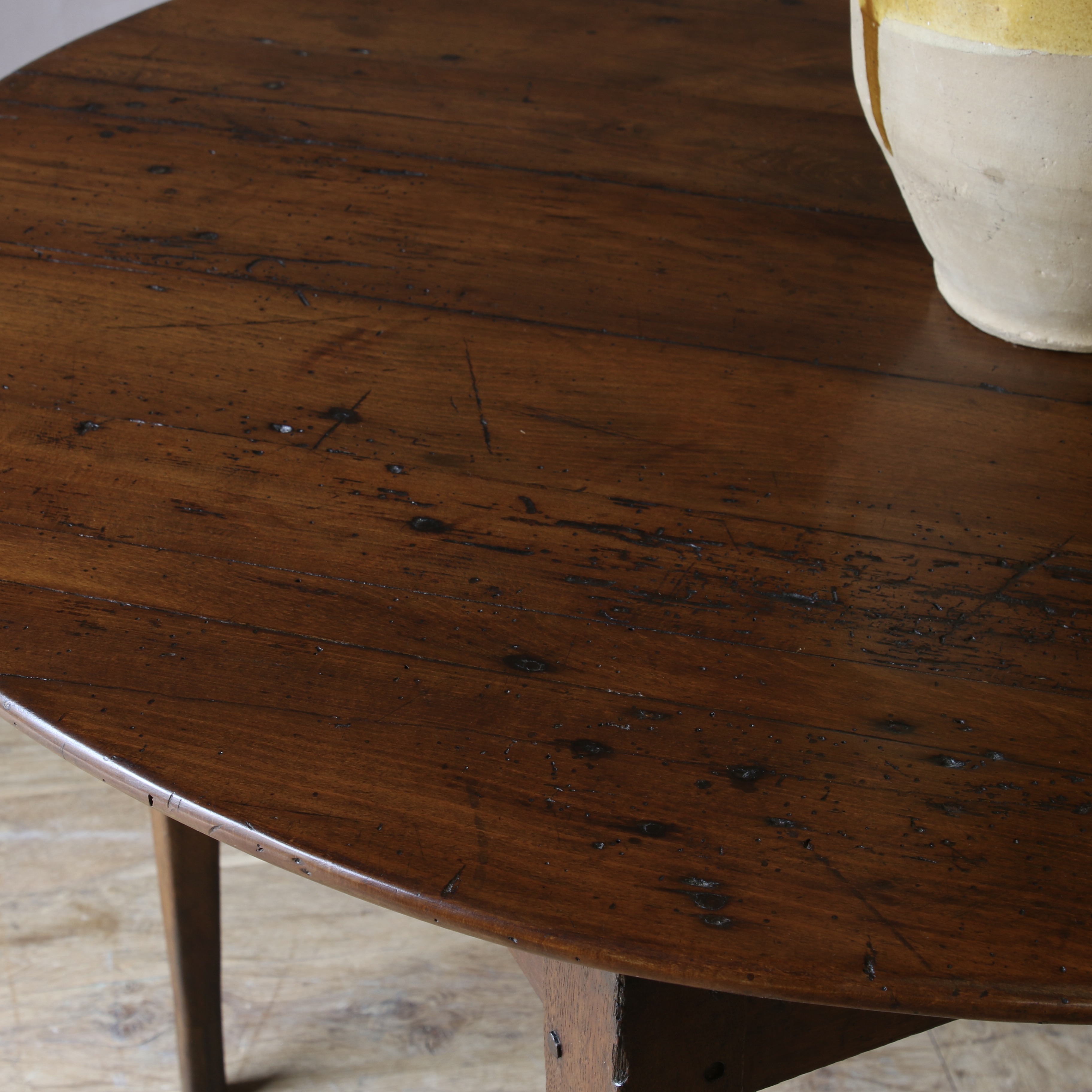Round Dining Table