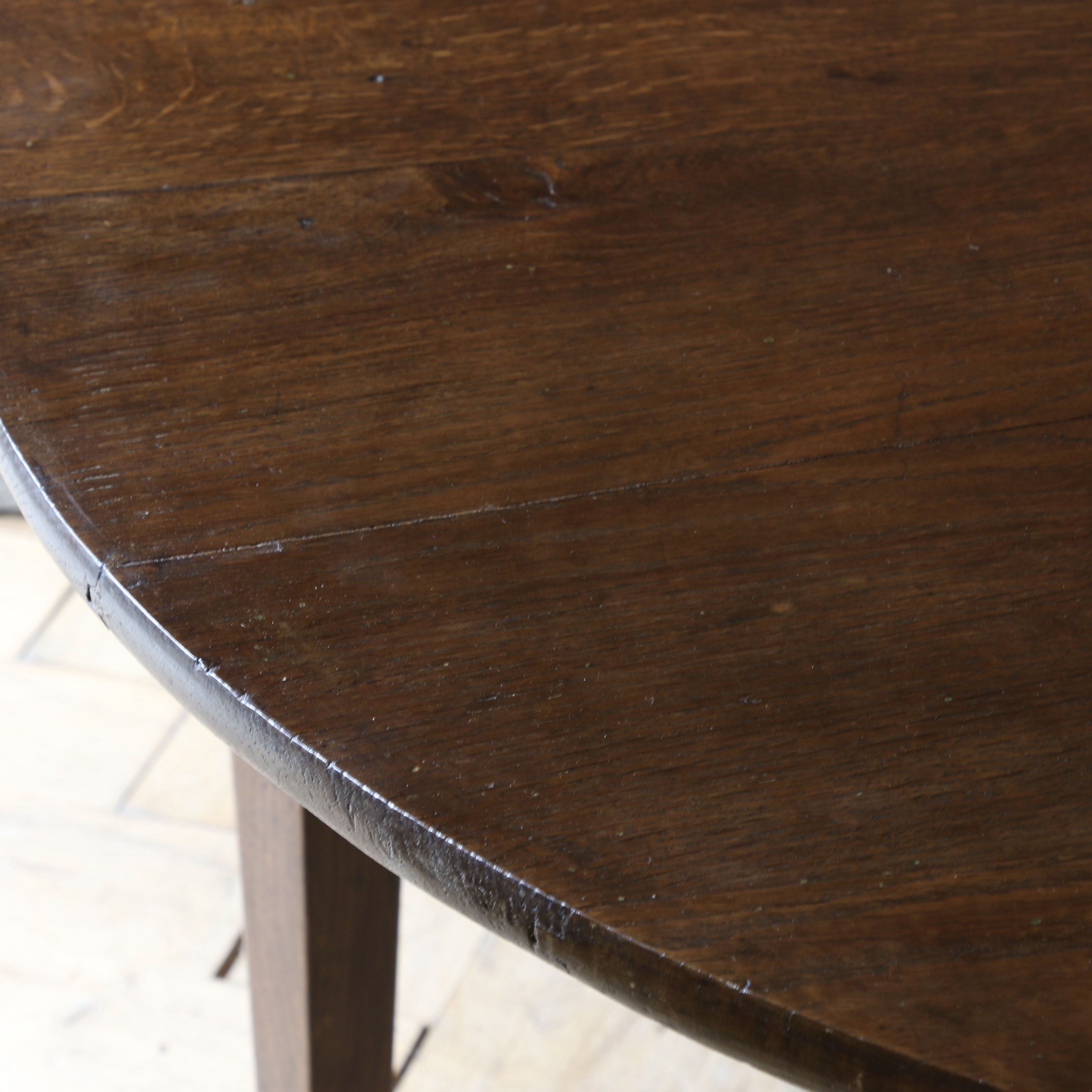 Round Dining Table