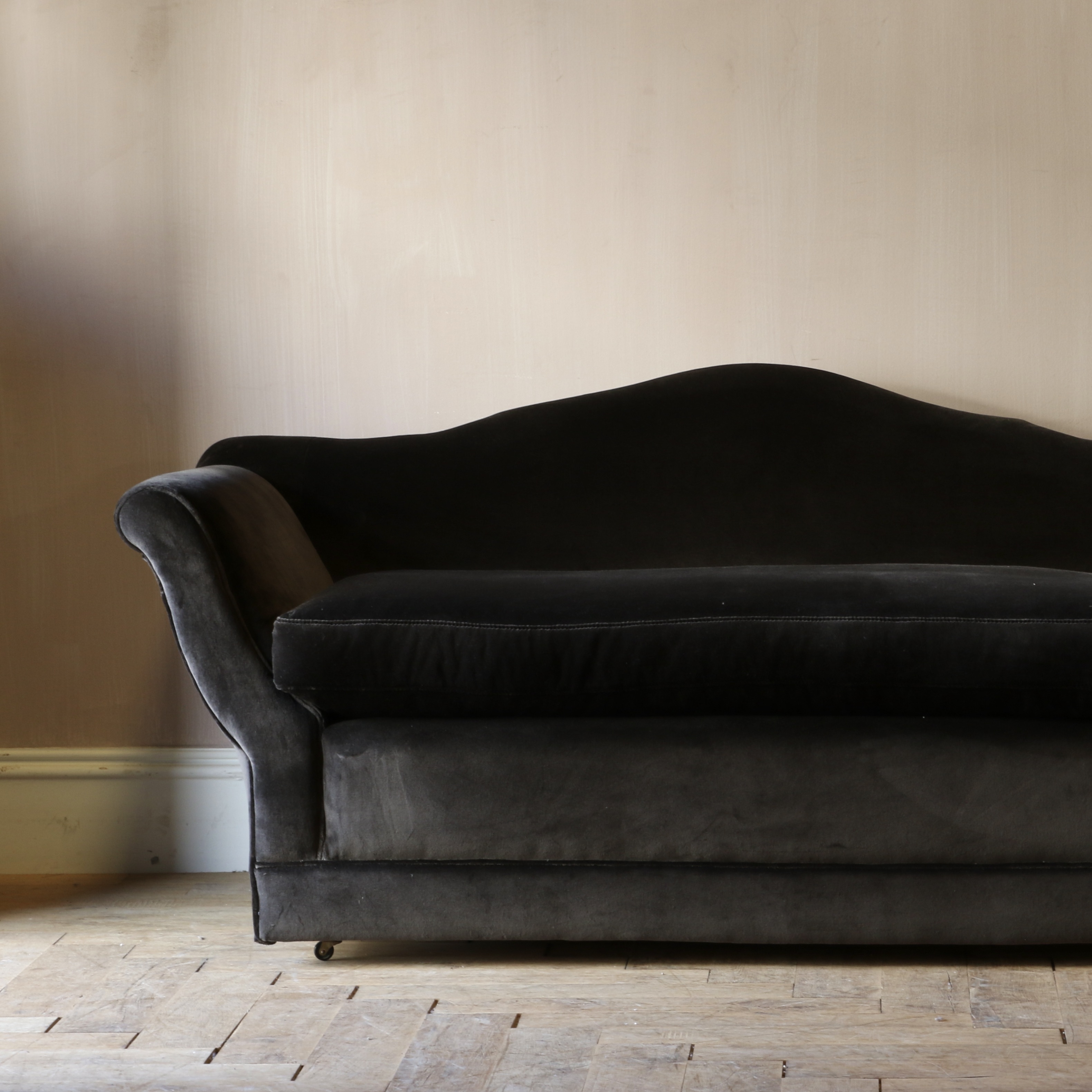 Hayworth Sofa // JS Editions