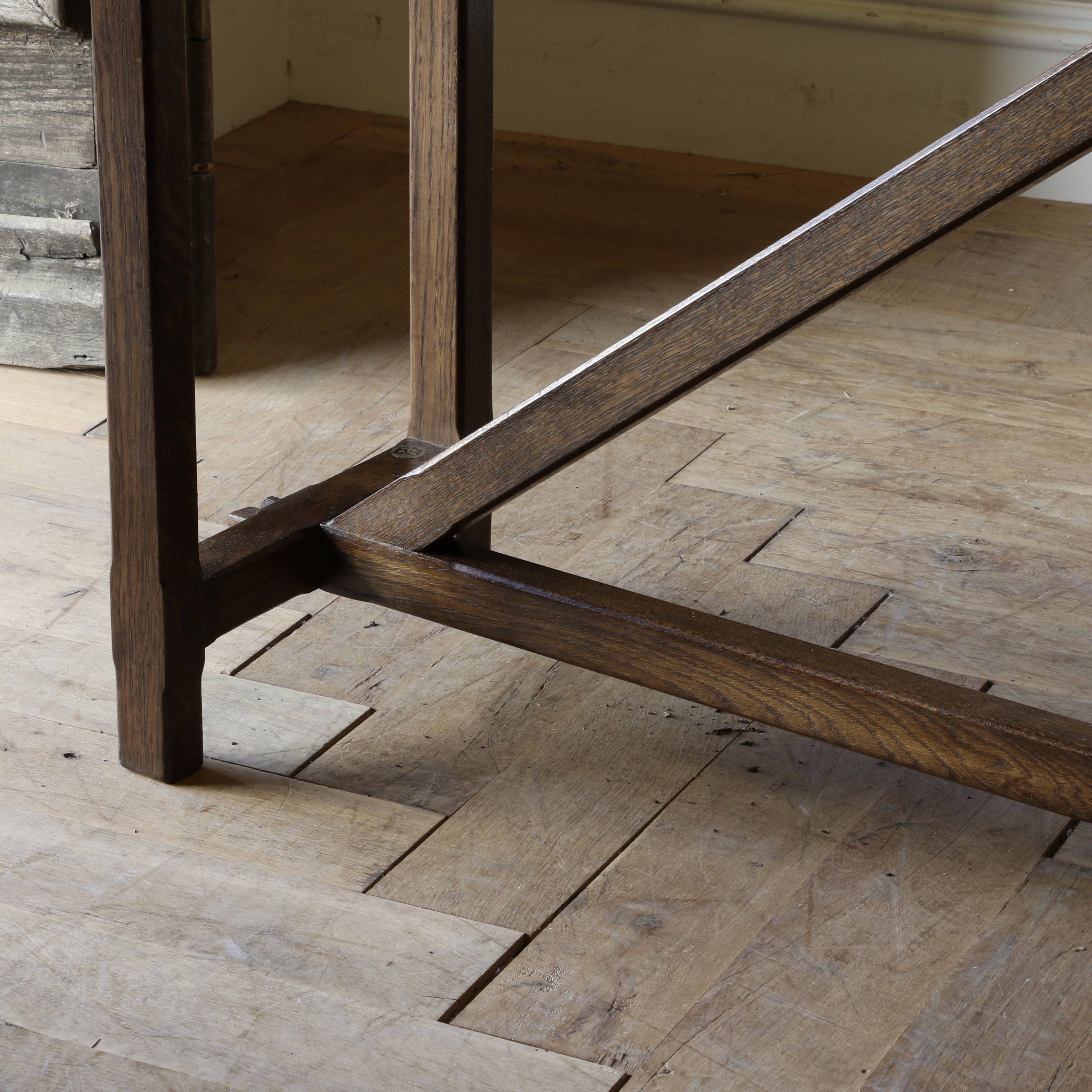Avignon Side Table // JS Editions