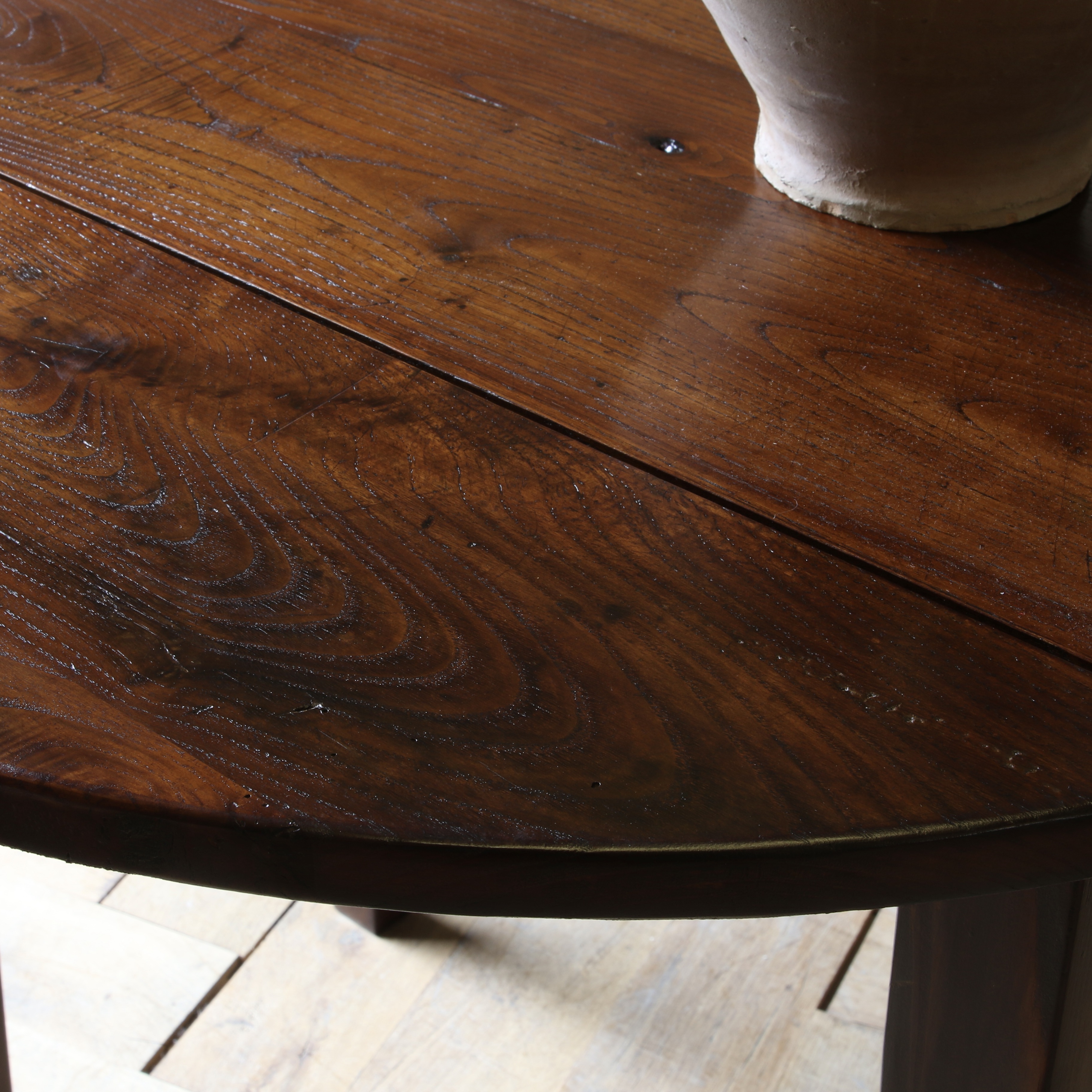 Drop-Side Dining Table