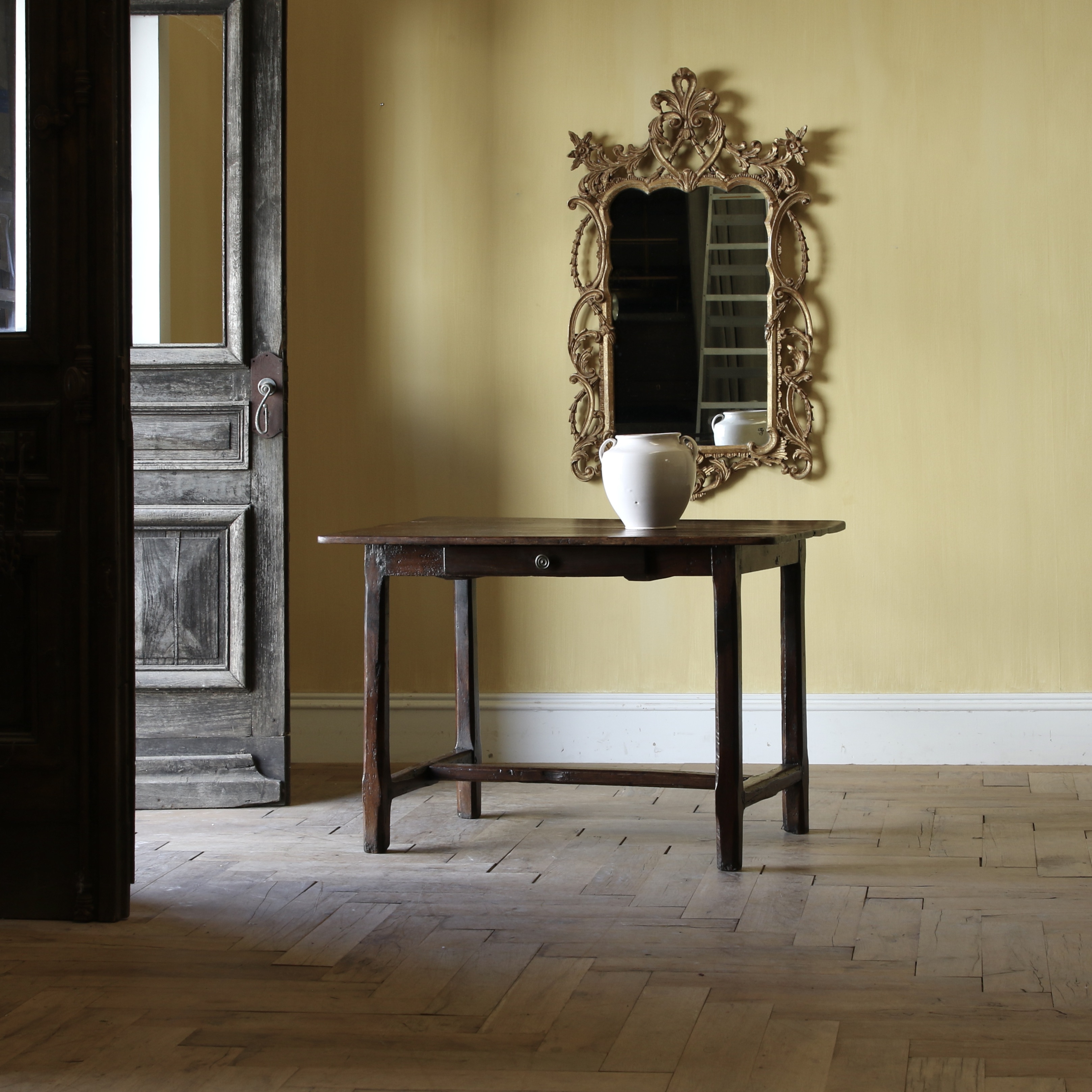 156-20 - Single Drawer Side Table 