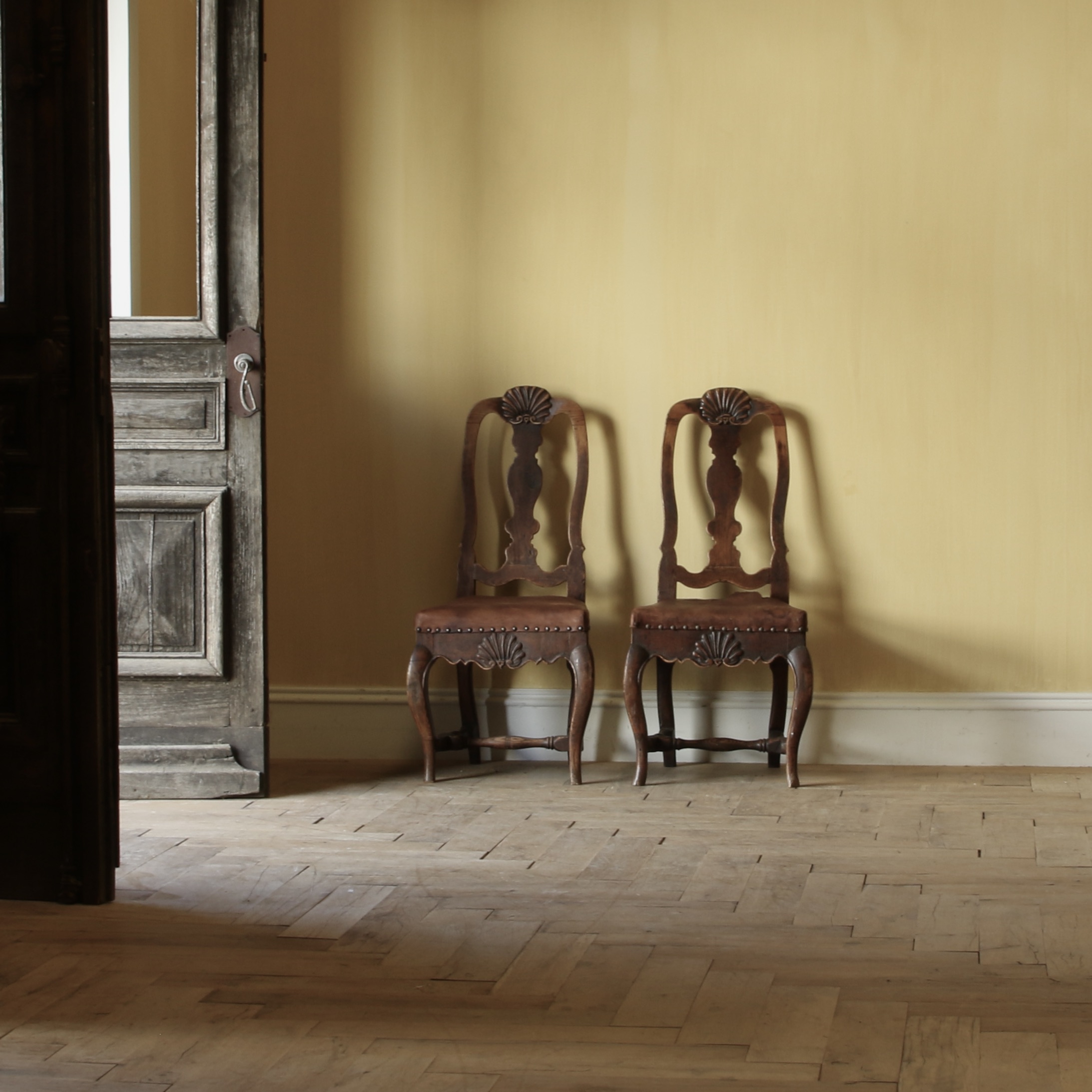 154-06 - Gustavian Chairs