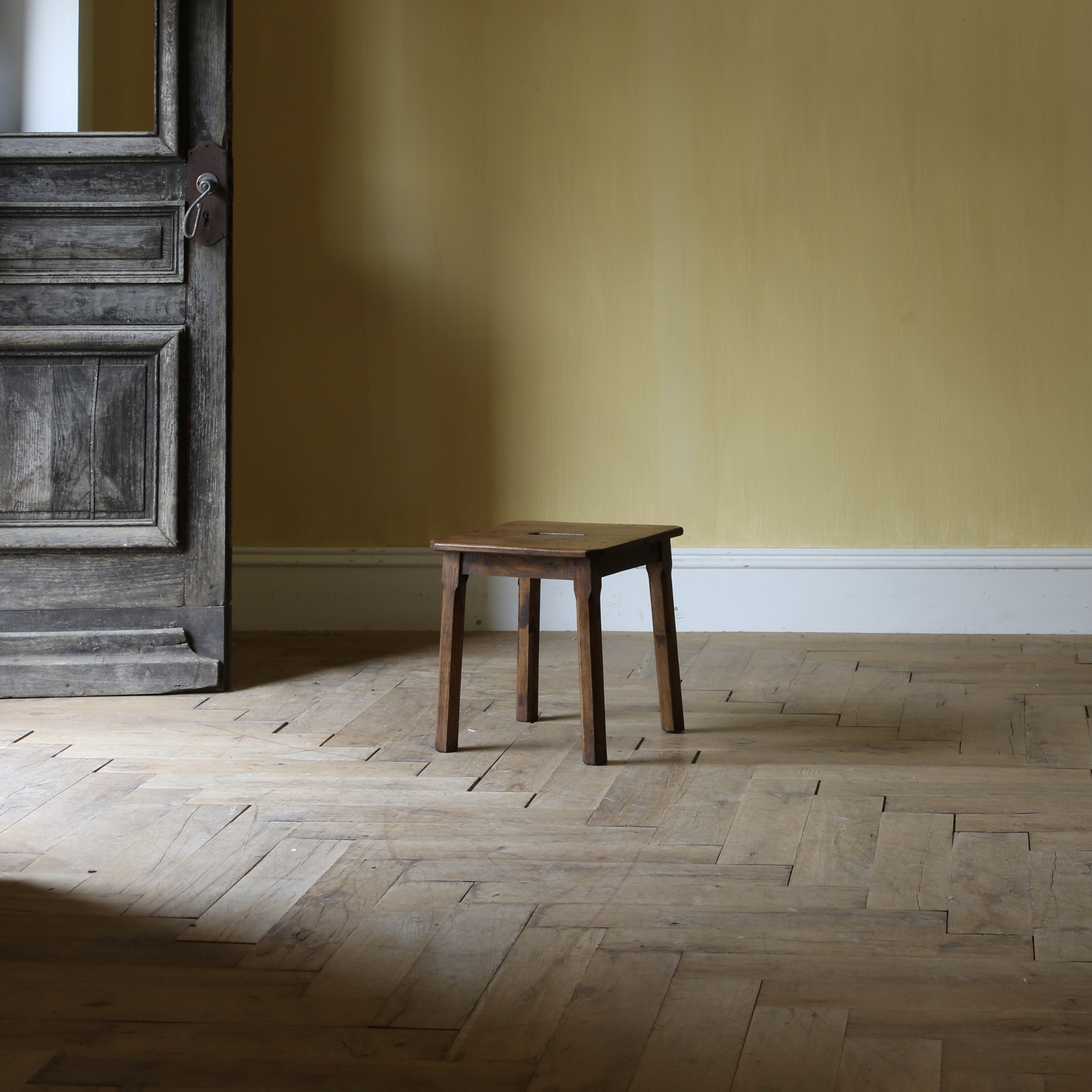 155-29 - Jointed Stool